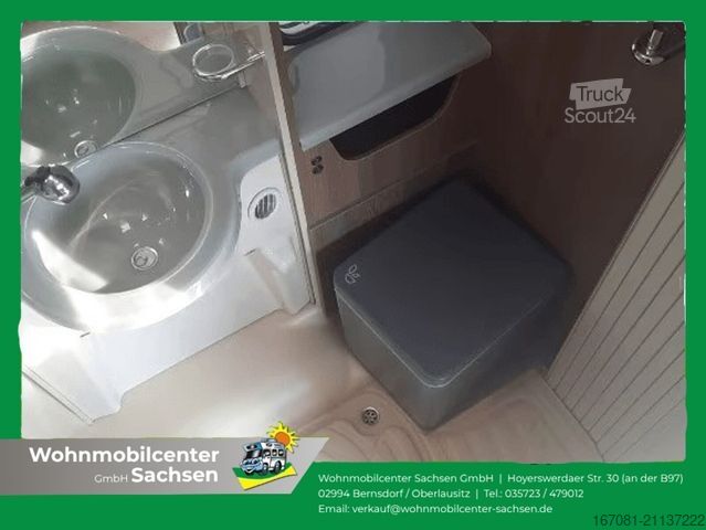 Ημιενσωματωμένο αυτοκινούμενο τροχόσπιτο CHAUSSON Flash Best of 4