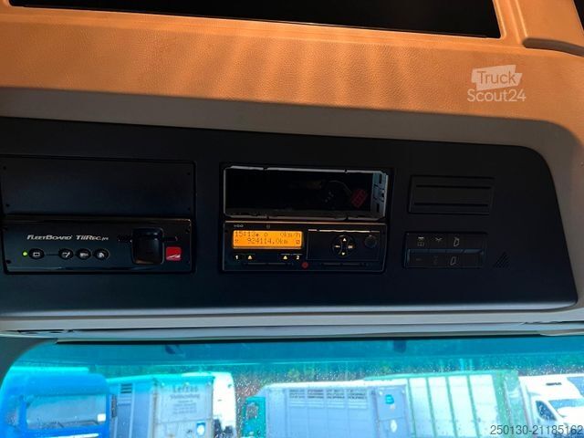 Zapreminski vučni traktor MERCEDES-BENZ Actros 1845 Euro6 4x2 Voll-Luft