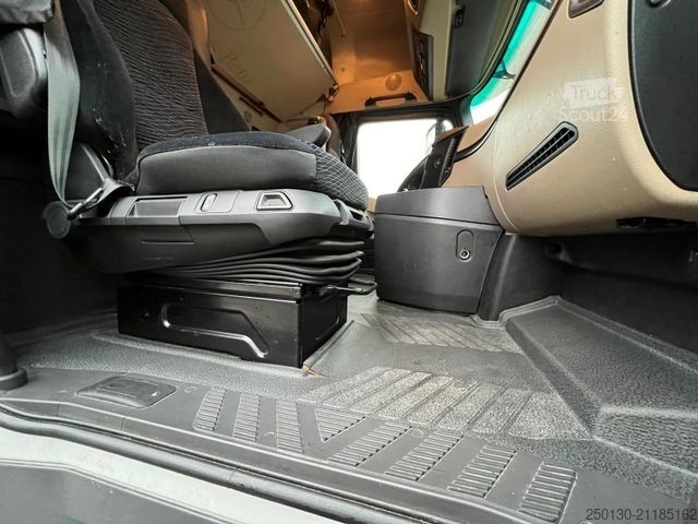 Zapreminski vučni traktor MERCEDES-BENZ Actros 1845 Euro6 4x2 Voll-Luft