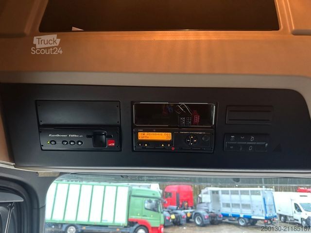 Zapreminski vučni traktor MERCEDES-BENZ Actros 1845 Euro6 4x2 Voll-Luft