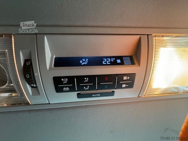 Minibüs VOLKSWAGEN T5 Bus Caravelle Comfortline lang 4M 9 Sitzer