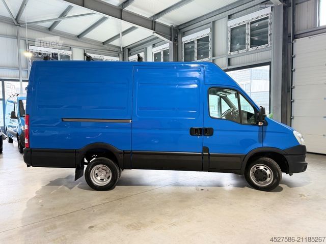 Fourgon surélevé IVECO Daily Kasten 3.0L 50 C15 *HOCH&LANG*R.CAM*AHK3.5