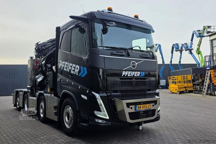 Grua todo-o-terreno Volvo FH540 8X2 WITH HIAB 140TM CRANE Dutch Registration