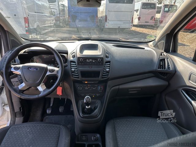 Minibus FORD Grand Tourneo 1.5 EcoBlue 74kW Auto Trend