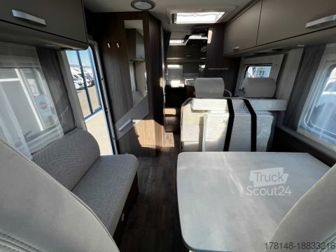 Напівінтегрований кемпер Carado T 448