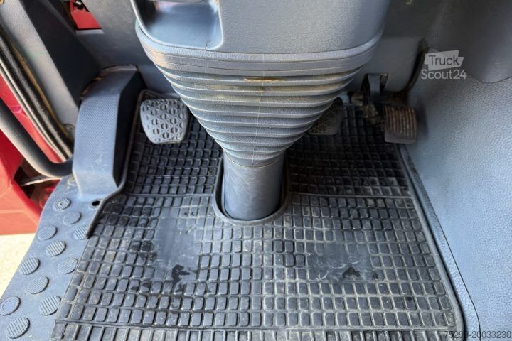 Camion benne à bras amovible Mercedes-Benz Actros 4143 8x8 Abrollkipper