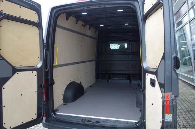 Slēgtais furgons Volkswagen Crafter 35 Kasten L2H2 LED AHK/KAM/AUTM/KLIMATR