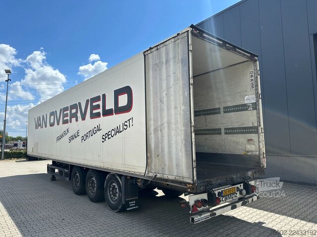 Kovček Schmitz Cargobull SKO 24 SKO24 / SAF DISC / 2x LIFTAXLE / GALVANI...