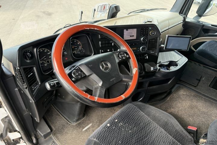 Camión con caja móvil Mercedes-Benz Actros 1842 BDF / Swiss-Vehicle