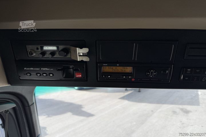 Camión con caja móvil Mercedes-Benz Actros 1842 BDF / Swiss-Vehicle