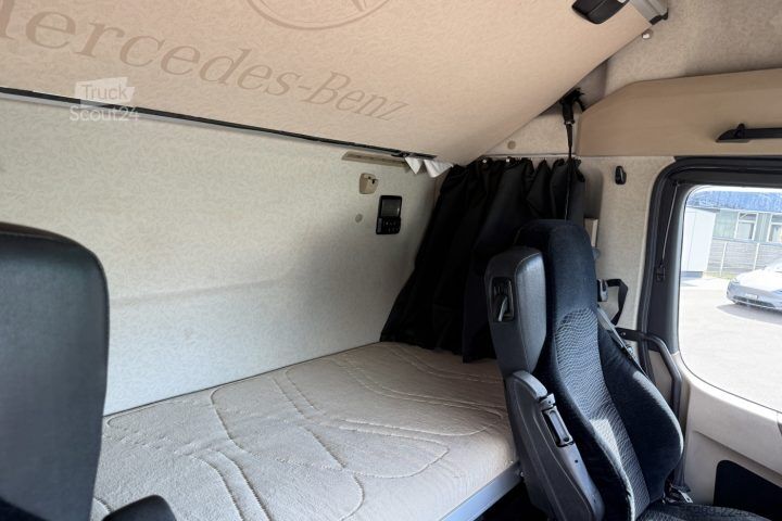 Camión con caja móvil Mercedes-Benz Actros 1842 BDF / Swiss-Vehicle