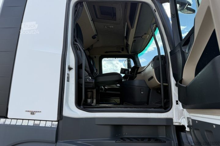 Camión con caja móvil Mercedes-Benz Actros 1842 BDF / Swiss-Vehicle