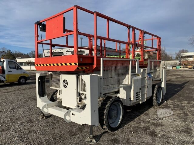 Scherenarbeitsbühne Genie GS3390 - 12,06 m - 4x4 - diesel