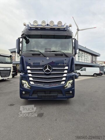Стандартний трактор Mercedes-Benz Actros 1851 with Retarder