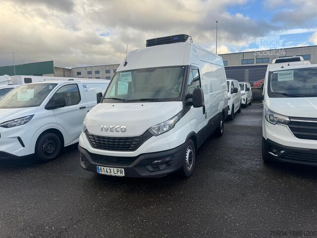شاحنة مبردة Iveco DAILY 35S16