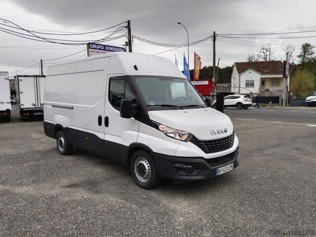 شاحنة مبردة Iveco DAILY 35S16