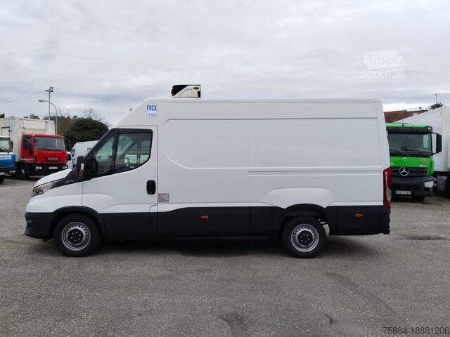 شاحنة مبردة Iveco DAILY 35S16