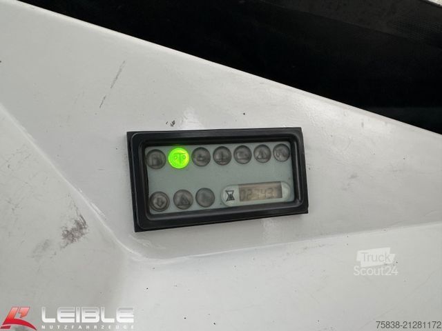 Carretilla elevadora PALFINGER F3-203 GT-S*2t Mitnahmestapler*24,5kW*2.743h