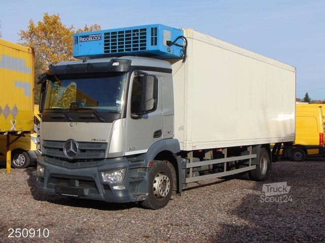 Camion frigorifique MERCEDES-BENZ ANTOS 1833L 3-Zonen Kühlkoffer*LBW