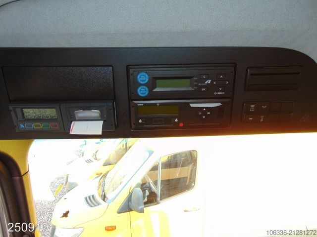 Camion frigorifique MERCEDES-BENZ ANTOS 1833L 3-Zonen Kühlkoffer*LBW