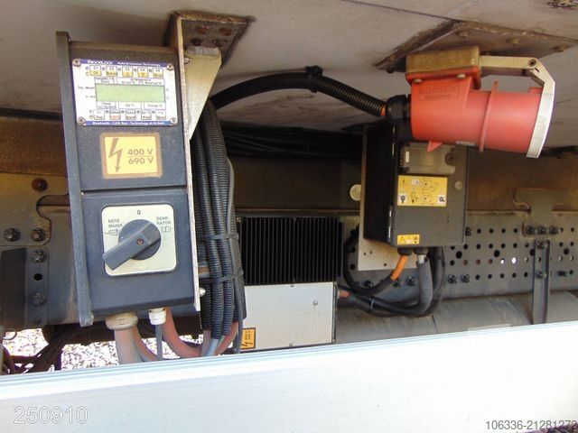 Camion frigorifique MERCEDES-BENZ ANTOS 1833L 3-Zonen Kühlkoffer*LBW