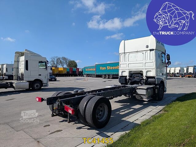 Шасси с кабиной DAF XF 440