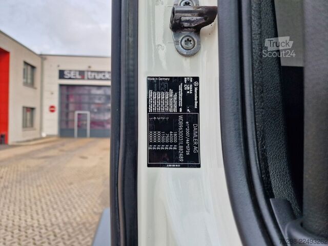 Φορτηγό εναλλασσόμενου αμαξώματος MERCEDES-BENZ Antos 1840 | Ladebordwand