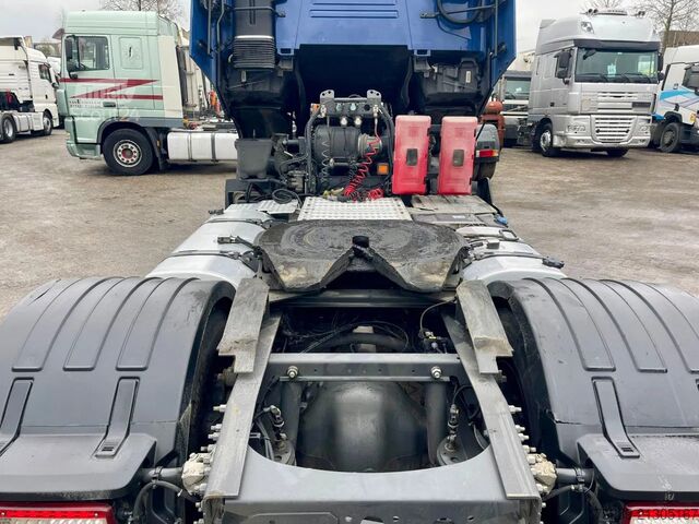 Estándar-SZM Renault T520 VF610A368JD013995   RETARDER, 2 tanks,  PA...