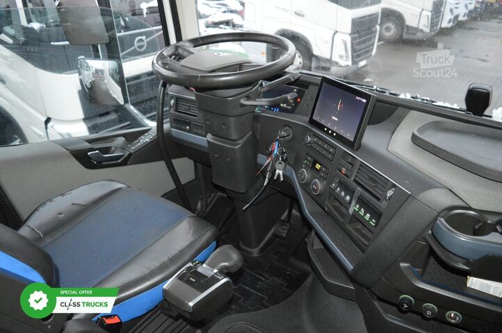 Standardni vlačilec VOLVO FH 460 Globetrotter XL i-Save SideSkirts