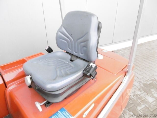 Első homlokrakodó targonca BT C3E200