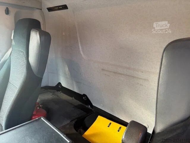 Kamion sa kranom Mercedes-Benz Antos 2540