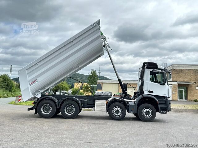 Kipper Mercedes-Benz Arocs 4142 Mercedes-Benz 4142 8X4 Mulden- Kippe...