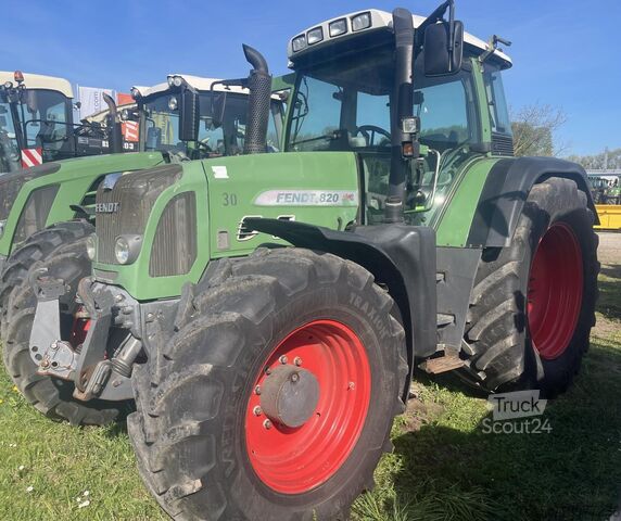 Ciągnik Fendt 820 Vario TMS