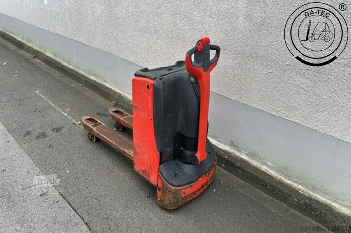 Porta-paletes manual Linde T18