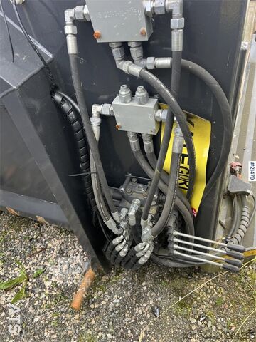 Reparatie van kipperopbouw Ecopress LDS-18 S HF Lift  Ecopress LDS-18 S HF Lift dumper body repair objec