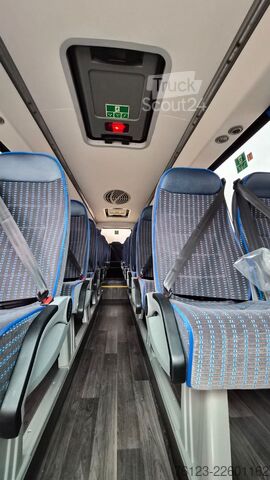 Minibüs IVECO 2x Daily 70 Lagerfahrzeug Ferqui Sunrise 2,5 m B