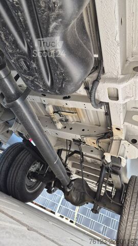 Yüksek tavanlı panelvan MERCEDES-BENZ Sprinter III Kasten  519 CDI RWD 4x 4 Allrad