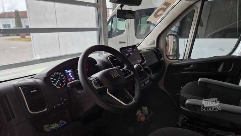 Minibüs FIAT Ducato 9 Sitzer Mobility Airlineboden Rolli