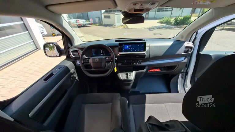 Minibüs Citroën SpaceTourer Opel Zafira Plus M 9 Sitzer