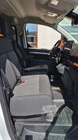 Minibüs Citroën SpaceTourer Opel Zafira Plus M 9 Sitzer