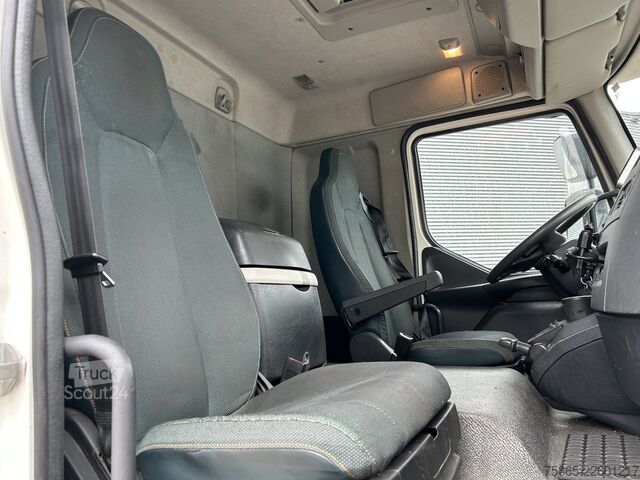 Koffer Volvo FL 210 Euro 6 D / 12 Ton / 293 dkm / Box / Laad...