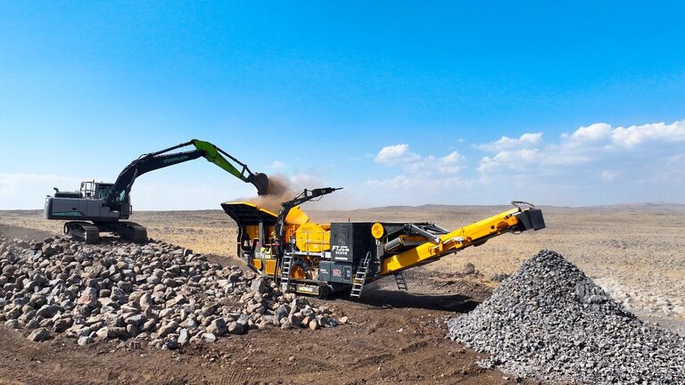 Raupenbrecher FABO FTJ-1175 Tracked Jaw Crusher 150-300 TPH