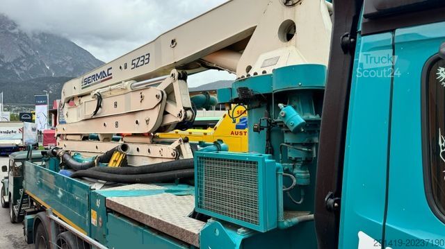 Beton pompası kamyonu MERCEDES-BENZ Arocs 2836 6x4 Betonpumpe Bj 2017
