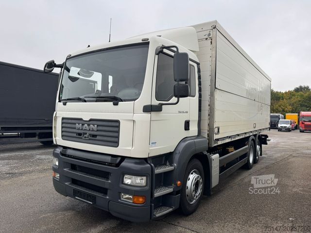 LKW mit Getränkeaufbau MAN TGA 26.400 6x2-2 LL Lenk/Liftachse LBW Bär