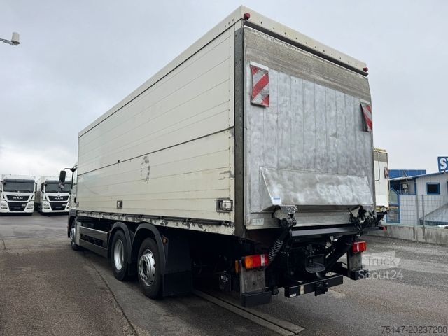 LKW mit Getränkeaufbau MAN TGA 26.400 6x2-2 LL Lenk/Liftachse LBW Bär