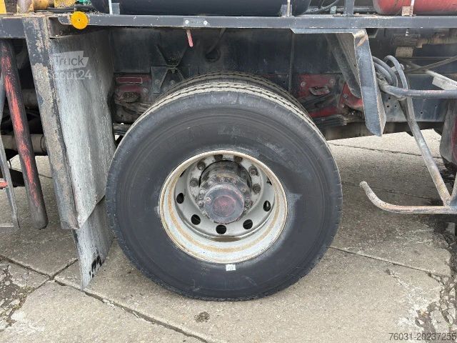 Spesialkjøretøy RENAULT G260 4X2 ACMAR Bitumen Sprayer 10.000L Spring/Sp