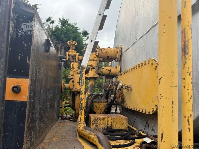 Spesialkjøretøy RENAULT G260 4X2 ACMAR Bitumen Sprayer 10.000L Spring/Sp