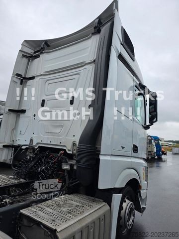Prostorninska vlačilna enota MERCEDES-BENZ Actros 1845 / 2 Tank / 2 Bett / Big Space / Ret