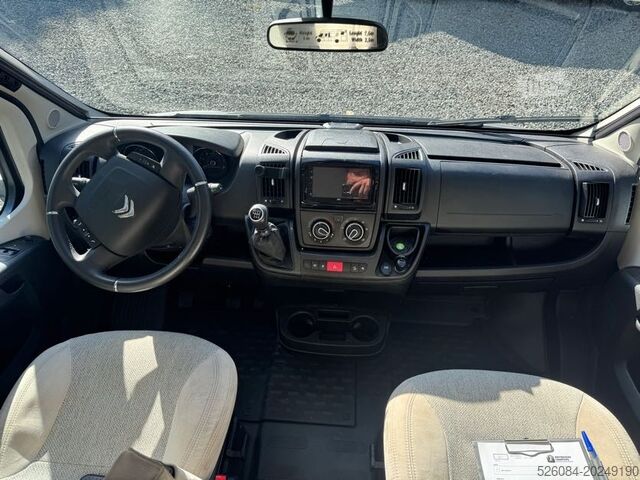 Polointegrovaný karavan Carado T447 pro+ 24