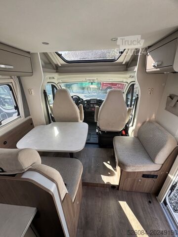 Polointegrovaný karavan Carado T447 pro+ 24